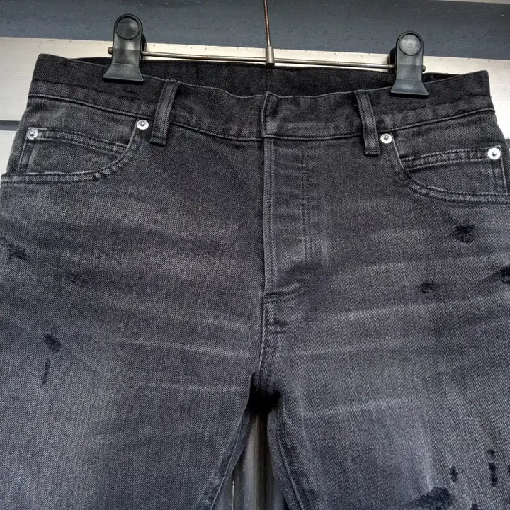 [BUNJANG] Balmain Black Distressed Jeans 30" Slim Fit / 정품 발망 블랙 데미지진 30인치 상태양호