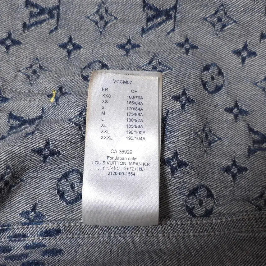 [BUNJANG] Louis Vuitton Nigo Monogram Light Wash Denim Trucker Jacket / [56] 루이비통 니고 모노그램 연청 데님 트러커 자켓
