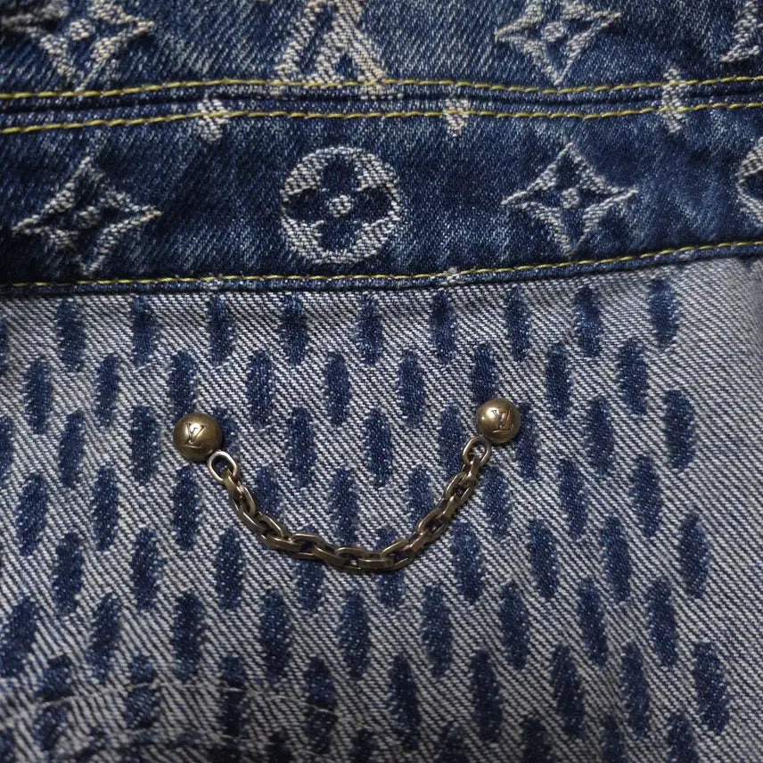 [BUNJANG] Louis Vuitton Nigo Monogram Light Wash Denim Trucker Jacket / [56] 루이비통 니고 모노그램 연청 데님 트러커 자켓