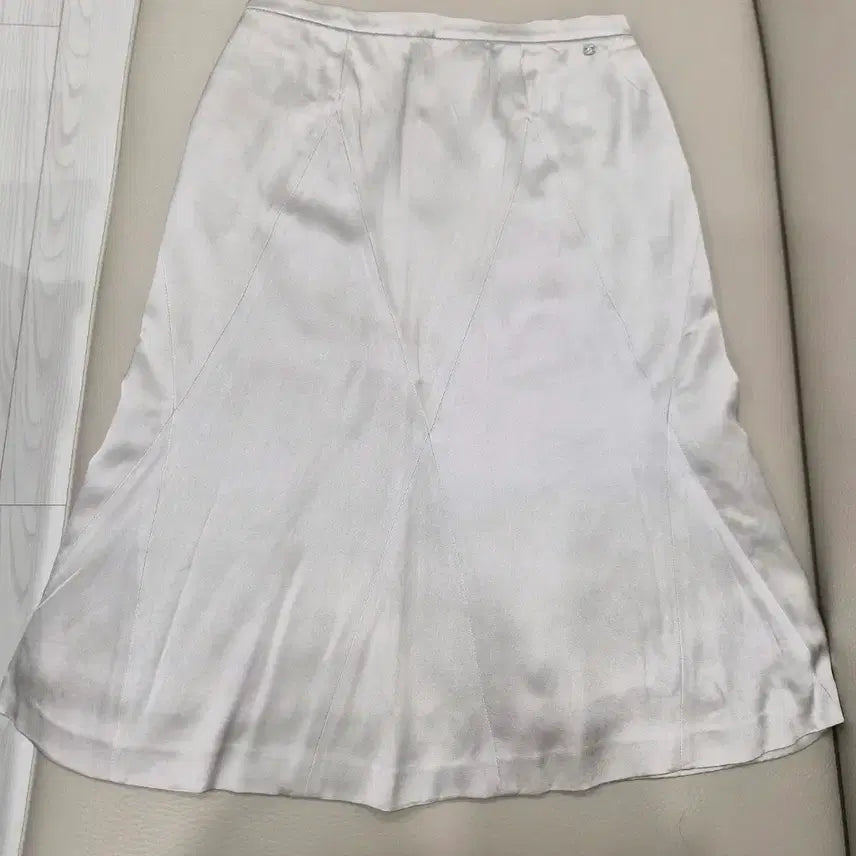 [BUNJANG] CHANEL Silk Midi Skirt / CHANEL 샤넬 정품 실크 미디 스커트