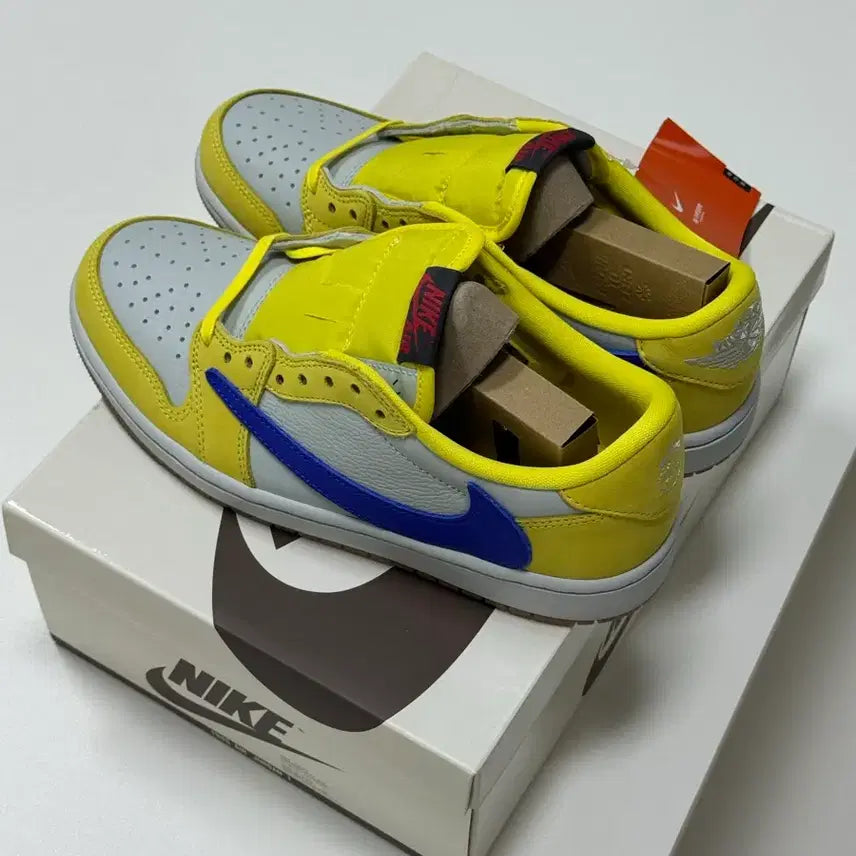 [SOLD OUT] 나이키 조던1 트래비스 스캇 카나리 250 새상품