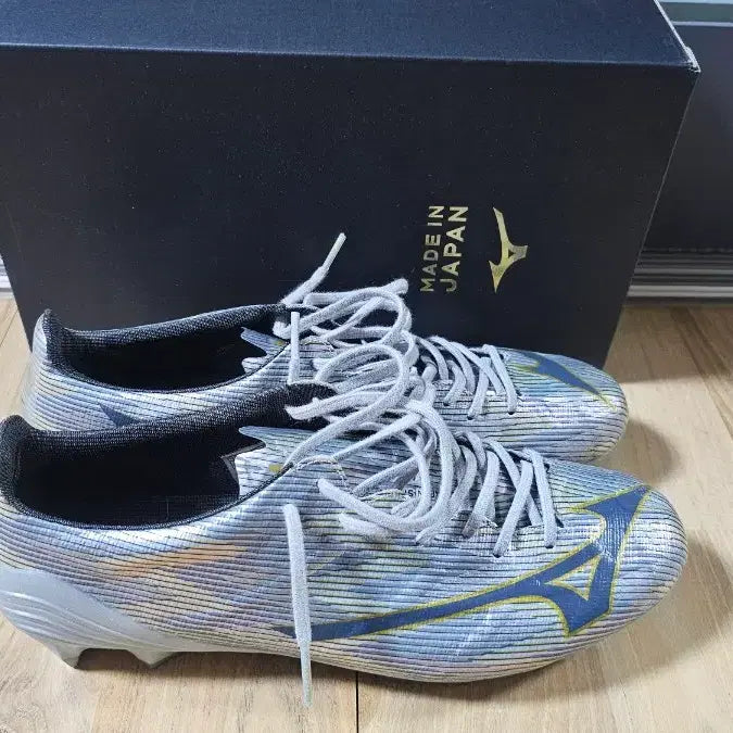 BUNJANG] Mizuno Alpha 2 JAPAN (P1GA256004) / 미즈노 알파 2 JAPAN