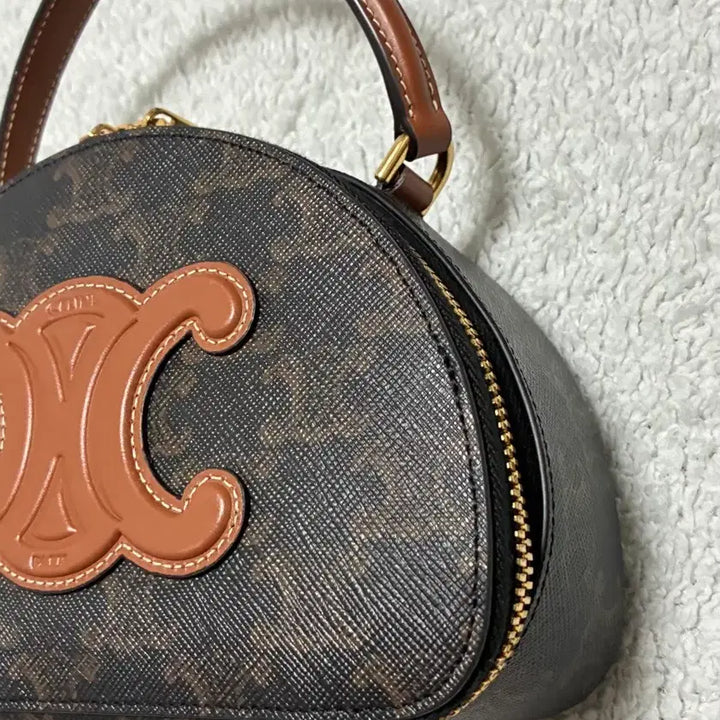 [BUNJANG] Celine Half Moon Bag / (정품)셀린느 하프문백