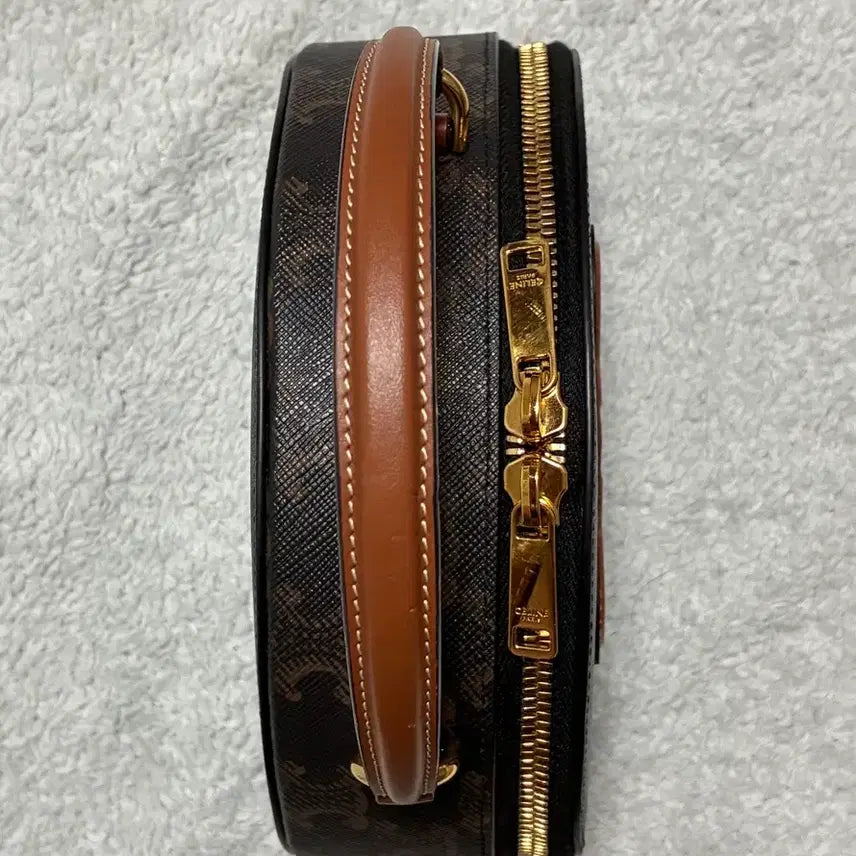 [BUNJANG] Celine Half Moon Bag / (정품)셀린느 하프문백