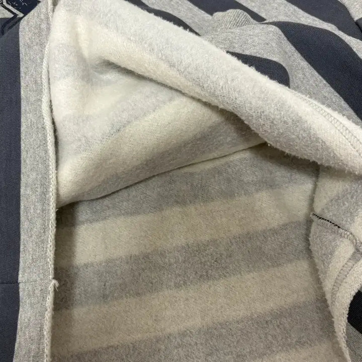 [BUNJANG] Midnight Move One Shoulder Sweatshirt / 미드나잇무브 원숄더 맨투맨