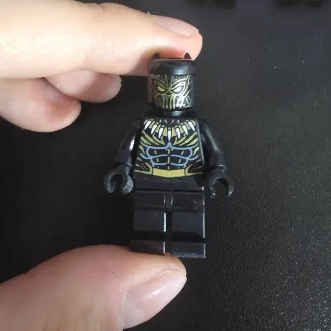 [BUNJANG] Lego Killmonger Minifigure / 레고 블랙팬서 킬몽거 미니피규어