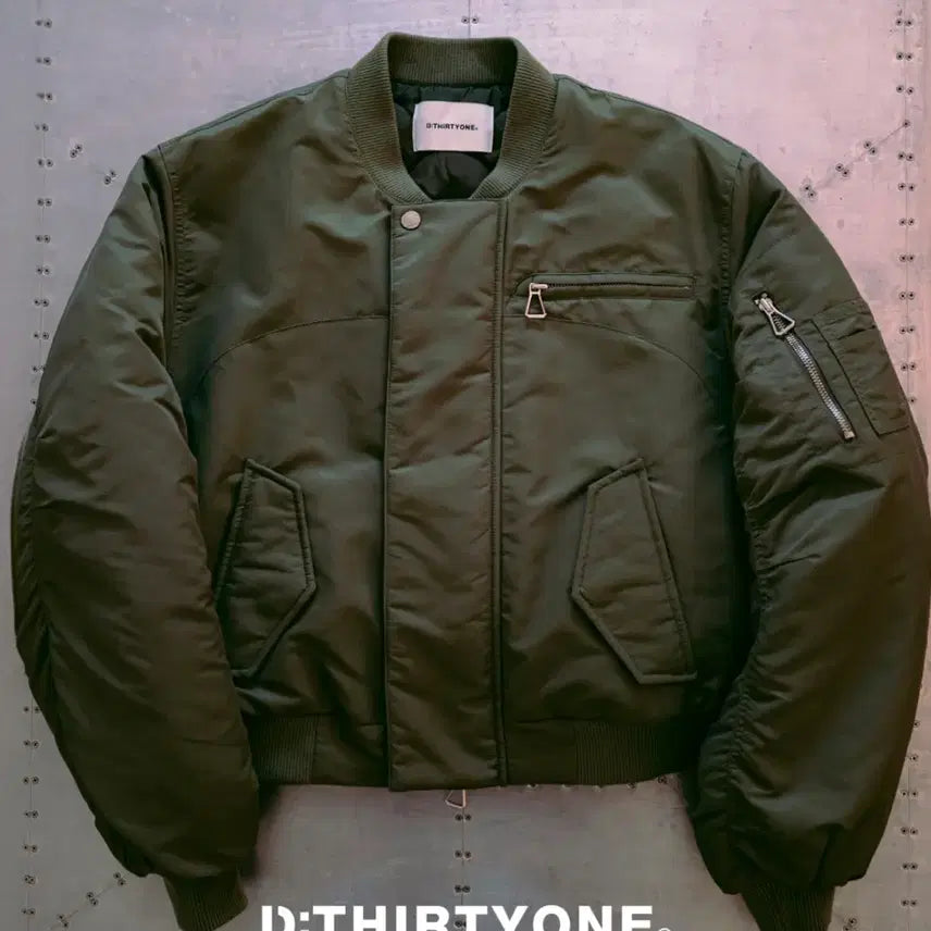 [BUNJANG] D.Thirtyone Padded MA-1 Bomber Jacket Olive / 디써티원 패디드 MA-1 봄버 자켓 올리브
