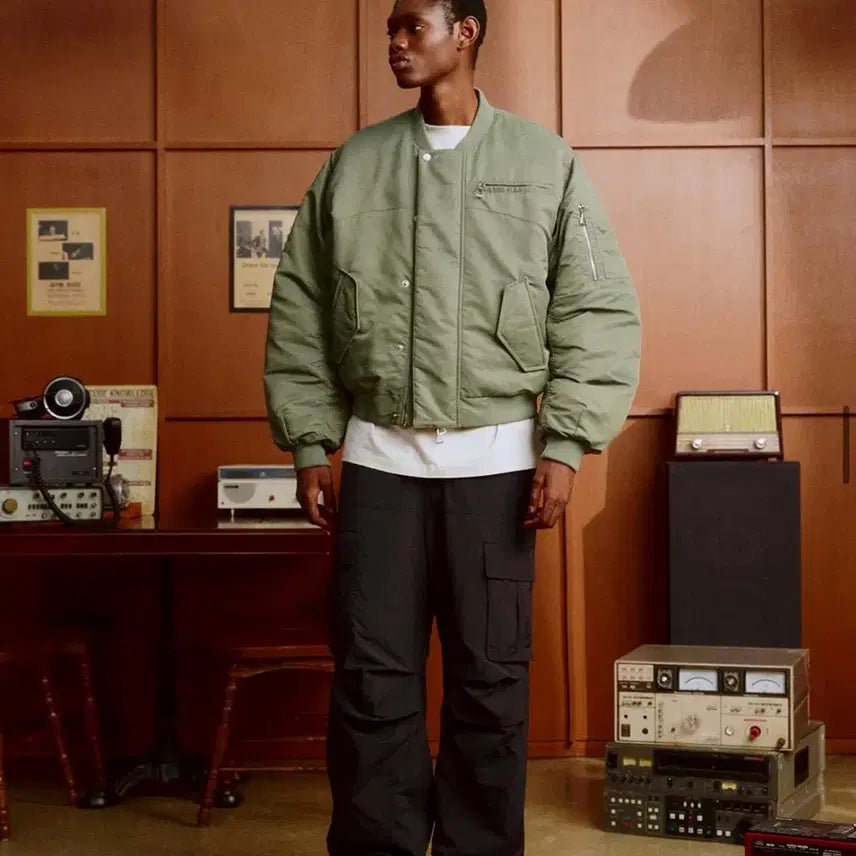 [BUNJANG] D.Thirtyone Padded MA-1 Bomber Jacket Olive / 디써티원 패디드 MA-1 봄버 자켓 올리브