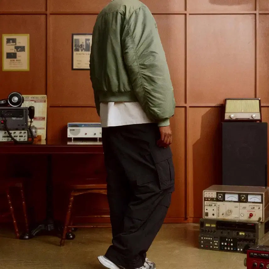 [BUNJANG] D.Thirtyone Padded MA-1 Bomber Jacket Olive / 디써티원 패디드 MA-1 봄버 자켓 올리브