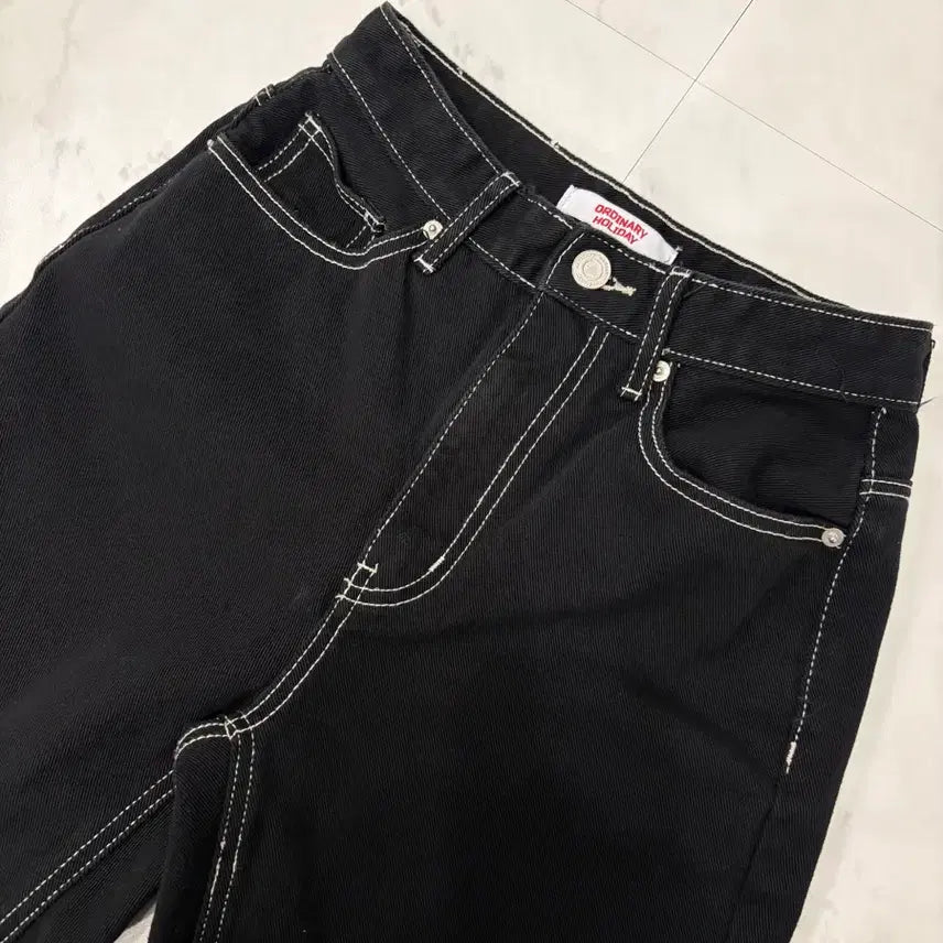 [BUNJANG] Ordinary Holiday Stitch Black Jeans SS / ordinary holiday stitch black jeans ss