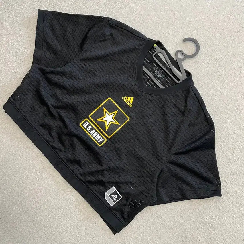 [BUNJANG] Adidas Army Cropped Rugby Jersey / 아디다스 여성 아미 크롭 반팔져지 럭비