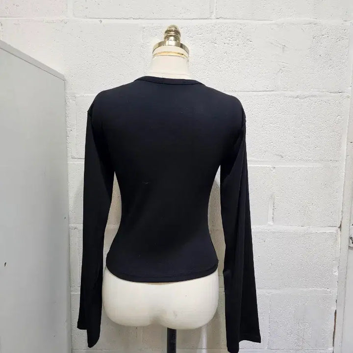 [BUNJANG] V-Neck Long Sleeve Top - Black / 허리라인 똑딱단추 브이넥 무지 긴팔- 블랙