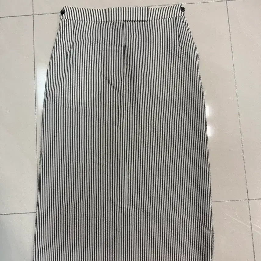 [SOLD OUT] 톰브라운 시어서커 펜슬 스커트(새상품)
