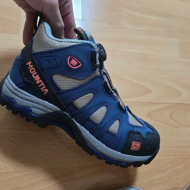 [BUNJANG] Mountia Safety Shoes Navy/Beige 260 / 마운티아 안전화 (새 상품)  260