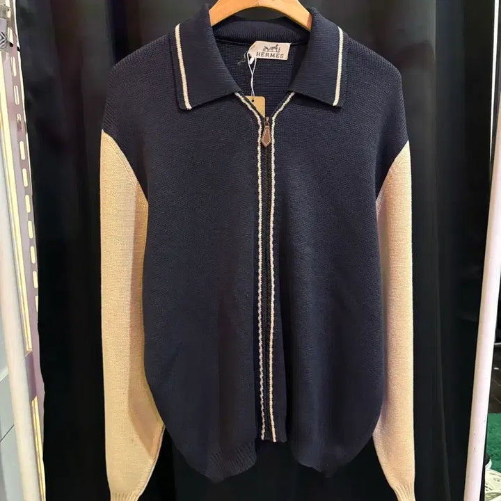 [BUNJANG] Hermes Knit Zip-up (Defect) / 에르메스 정품 니트집업 (얼룩및 하자)