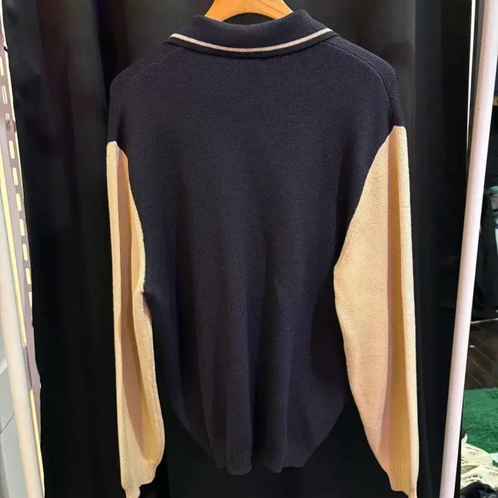 [BUNJANG] Hermes Knit Zip-up (Defect) / 에르메스 정품 니트집업 (얼룩및 하자)