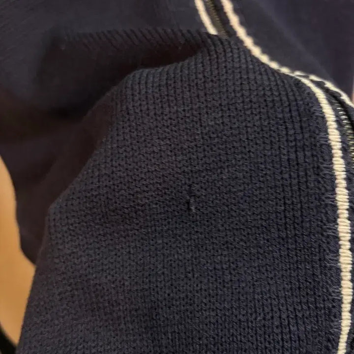 [BUNJANG] Hermes Knit Zip-up (Defect) / 에르메스 정품 니트집업 (얼룩및 하자)