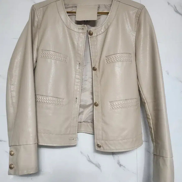 [BUNJANG] Ivory Faux Leather Jacket / 아이보리색 가죽 인조자켓
