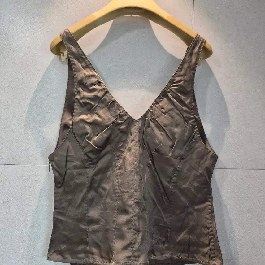 [BUNJANG] Gucci Women's Silk Sleeveless Top / GUCCI 구찌 정품 여성 실크 슬리브리스 탑