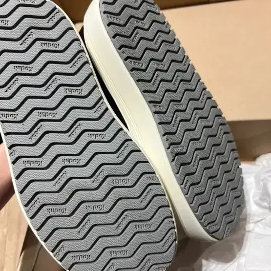 [BUNJANG] Kodak Apparel Peg Burgundy (New) / 코닥어패럴 페그 버건디(새상품)  반값택배비 무료  교환 환불 불가