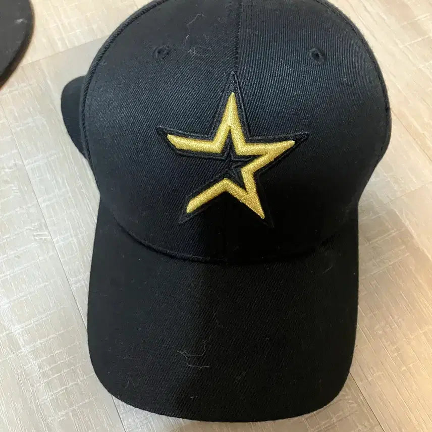 [BUNJANG] MLB Houston Astros Gold Ball Cap / MLB 휴스턴 애스트로스 골드 볼캡