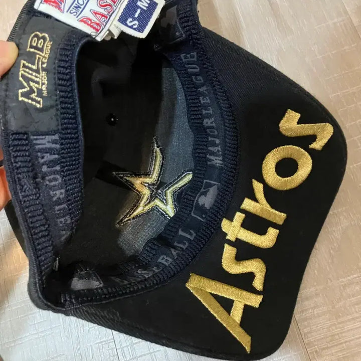 [BUNJANG] MLB Houston Astros Gold Ball Cap / MLB 휴스턴 애스트로스 골드 볼캡