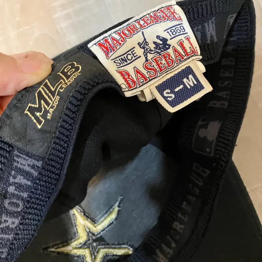 [BUNJANG] MLB Houston Astros Gold Ball Cap / MLB 휴스턴 애스트로스 골드 볼캡