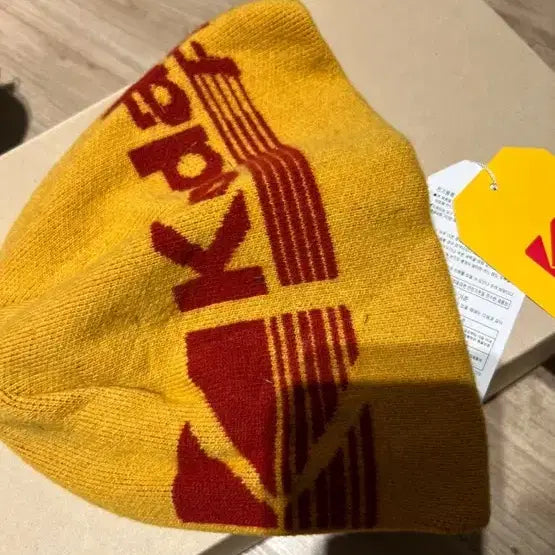 [BUNJANG] KODAK Beanie Yellow / 코닥 로고 편직 비니 옐로우 FREE (새상품)