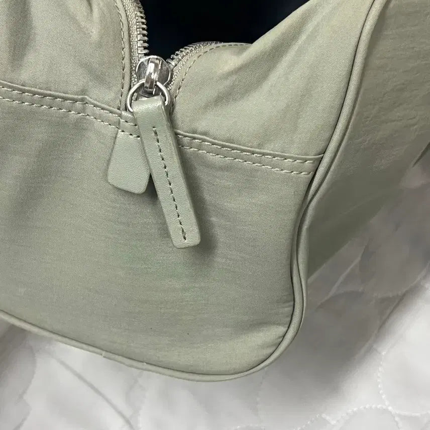 [SOLD OUT] 마땡킴 스포티토트백 정가15만