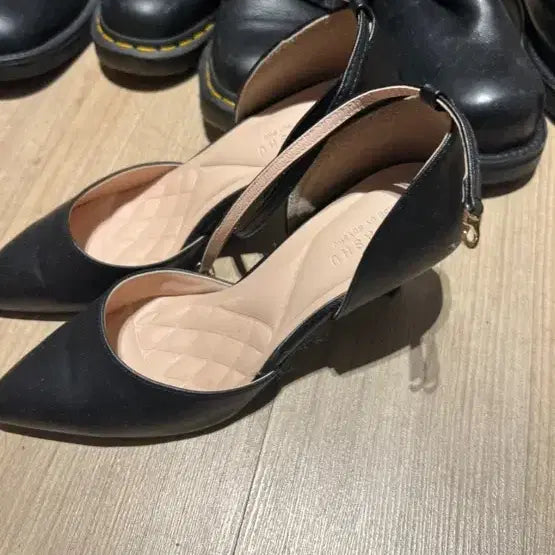 [BUNJANG] Vanilla Shoe Mary Jane High Heels 7cm 240 / 바닐라슈 메리제인 하이힐 7cm 240