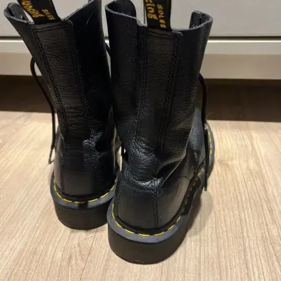 [BUNJANG] Dr. Martens 1490 Boots / 닥터마틴 1490