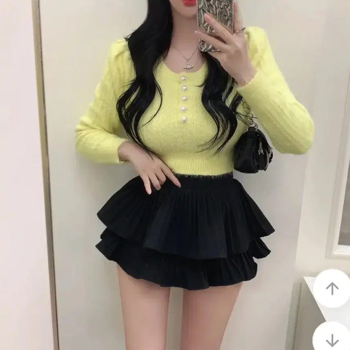 [BUNJANG] Angora Yellow Pearl Button Knit Sweater / 앙고라 노랑진주 버튼 니트  free
