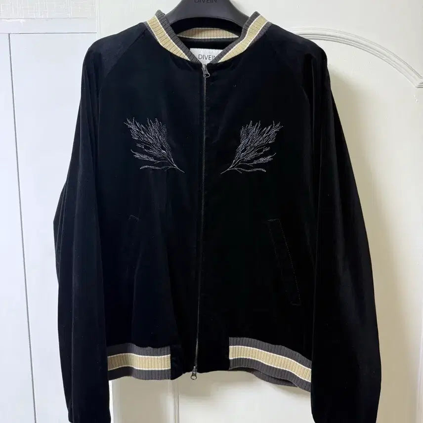[BUNJANG] Divein Souvenir Jacket (Size 2) / 다이브인 수베니어 자켓 2사이즈