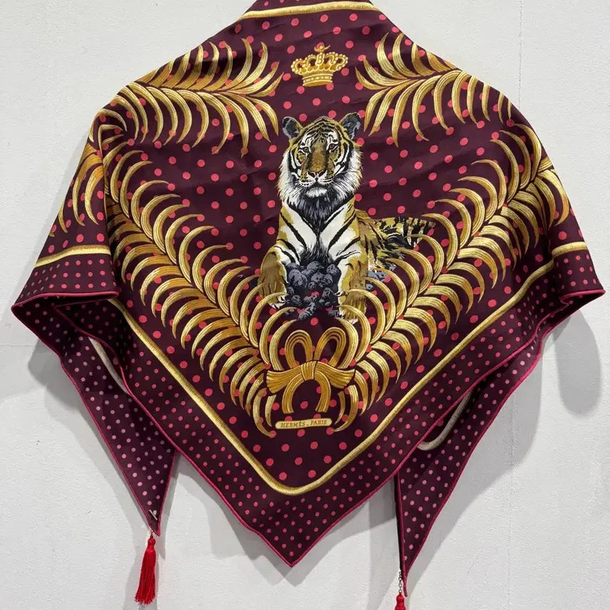 [BUNJANG] Hermès Silk Scarf Burgundy Tiger / 에르메스 실크 스카프 버건디 호랑이 정품