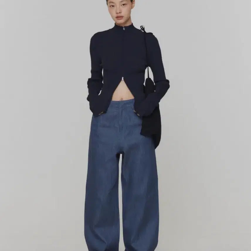 [SOLD OUT] 아모멘토 인디고 데님 블루 0size (뉴진스 착용)