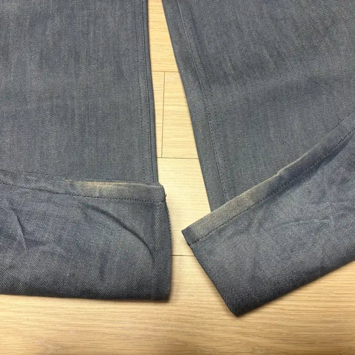 [SOLD OUT] 아모멘토 인디고 데님 블루 0size (뉴진스 착용)