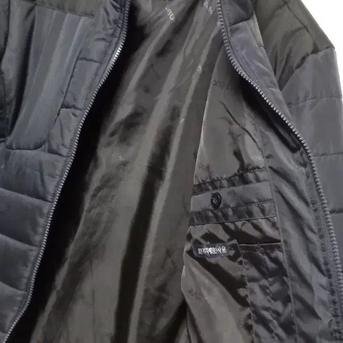 [BUNJANG] T-BUC Men's Lightweight Padded Jacket 105 / [새제품]  내구성 우수한 기능성 경량패딩 105