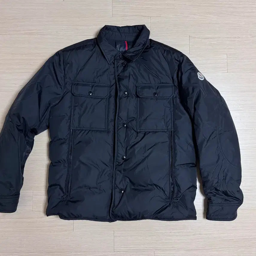 [SOLD OUT] 21FW 몽클레어 미오만드레 셔츠 패딩 블랙 2사이즈