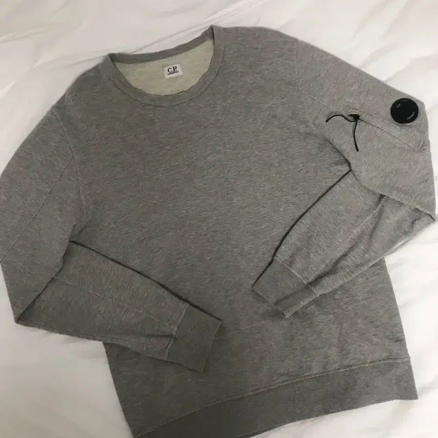 [BUNJANG] C.P. Company Gray Sweatshirt / C.P. 컴퍼니 그레이 맨투맨 티셔츠