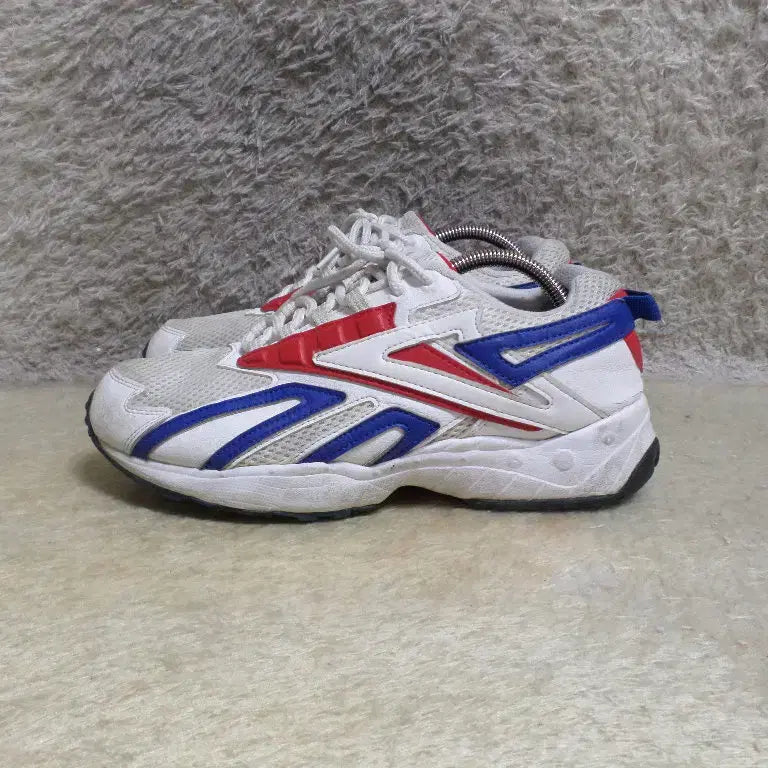 [BUNJANG] Reebok Interval 96 White Sneakers / 후루룩구 265 리복 인터벌96 화이트 운동화 스니커즈 중고 신발