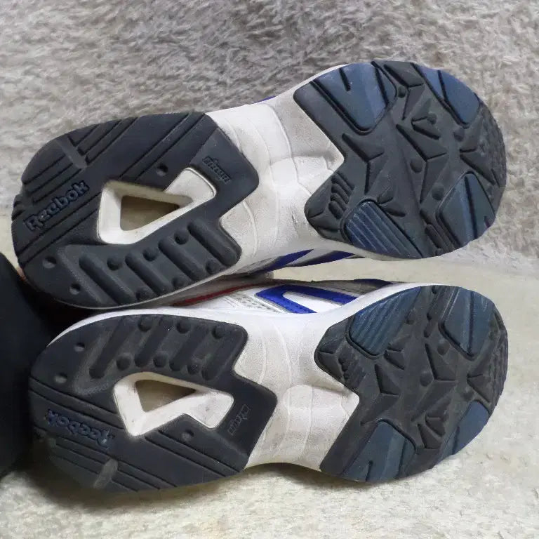 [BUNJANG] Reebok Interval 96 White Sneakers / 후루룩구 265 리복 인터벌96 화이트 운동화 스니커즈 중고 신발