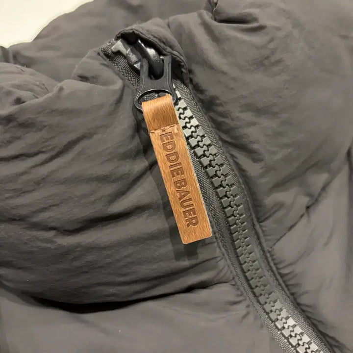 [BUNJANG] XL Eddie Bauer Padded Jacket / [XL] 에디바우어 패딩 점퍼 챠콜 C832