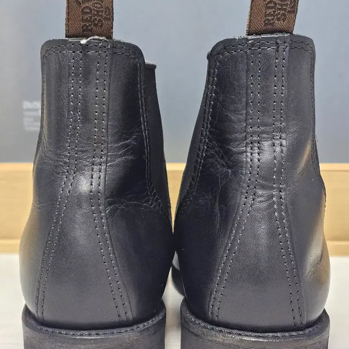[BUNJANG] Red Wing Classic Chelsea 3194 Black Harness 9D / 레드윙 클래식 첼시 3194 - 블랙 하니스 9D 270