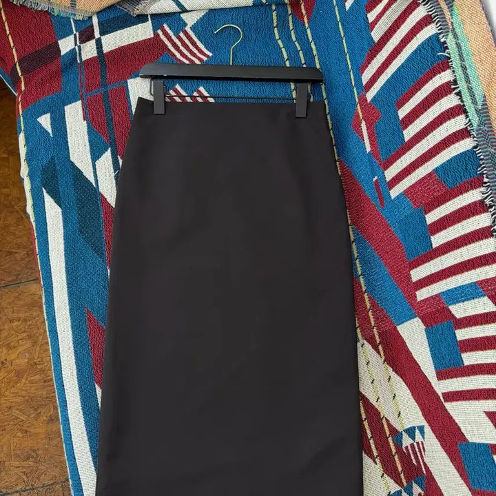 [BUNJANG] H Line Long Skirt / 교신안함)블랙 미니멀 H라인 롱 스커트-탄탄 나일론