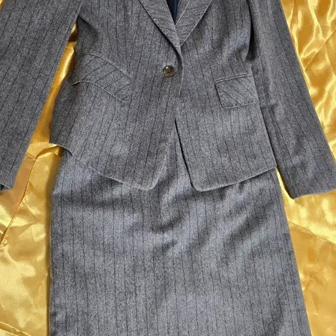 [BUNJANG] Women's Striped Suit Set / 데코 여성 스트라이프 정장 스커트 셋업