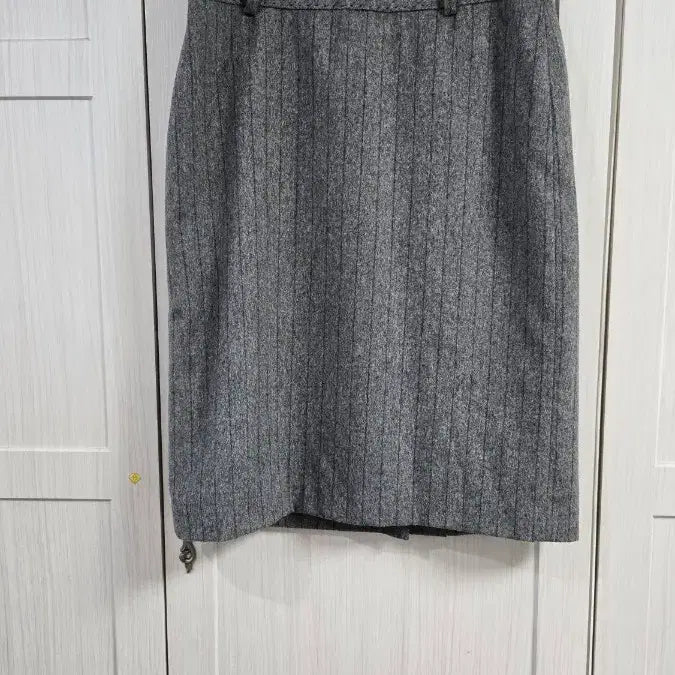 [BUNJANG] Women's Striped Suit Set / 데코 여성 스트라이프 정장 스커트 셋업