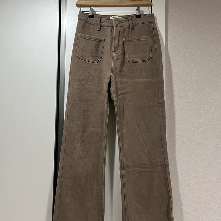 [BUNJANG] General Idea Brown Pants (M) / 제너럴 아이디어 브라운 팬츠(m)