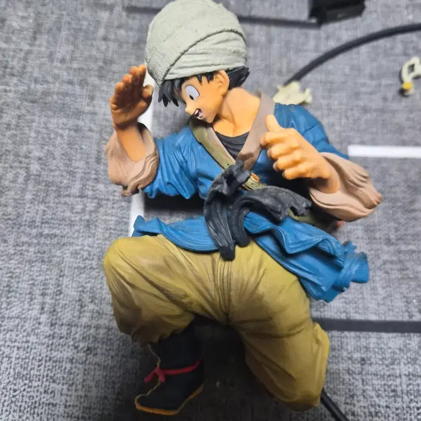 [BUNJANG] Dragon Ball BWFC Son Goku Figure / 정품 피규어 드래곤볼 bwfc 콜로세움 손오공 우산