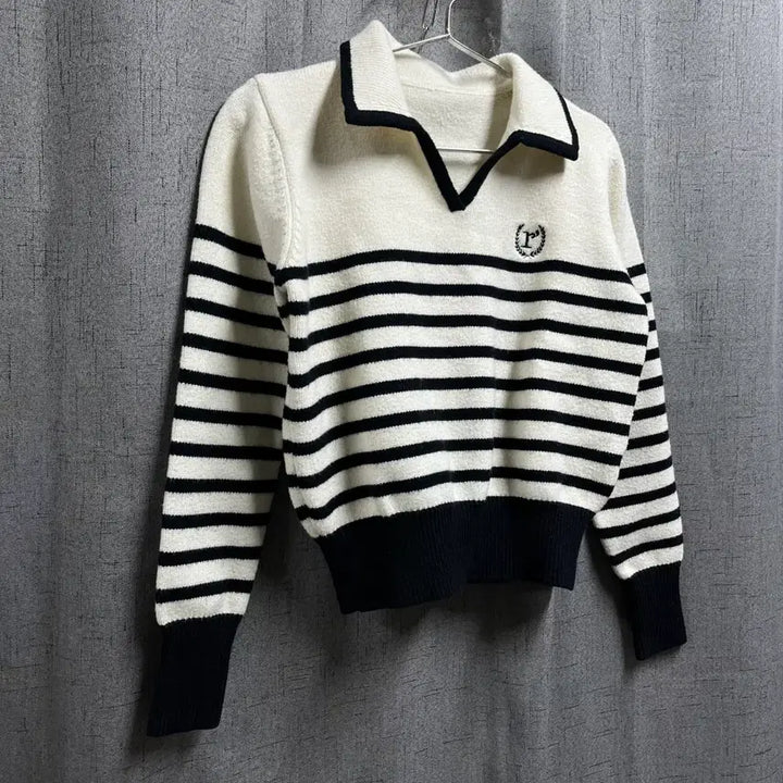 [BUNJANG] Rolarola Stripe Collar Knit (Size 55) / 로라로라(rolarola) 정품 스트라이프 카라 니트 55