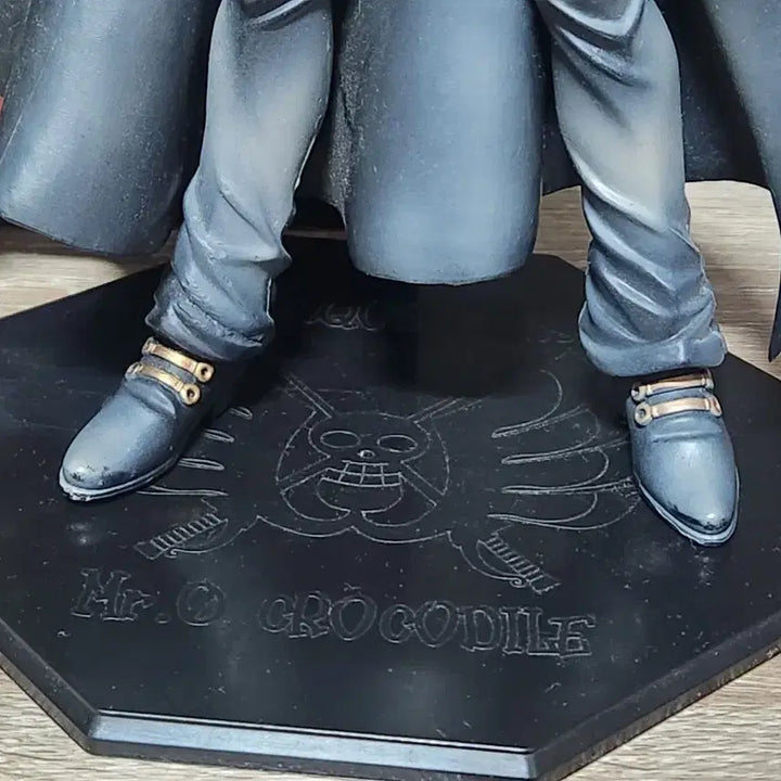 [BUNJANG] One Piece Crocodile Figure / 원피스 크로커다일 피규어